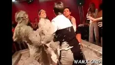 Odtwórz Hotties biorą zabawne tsuccessor mokre wyszukiwanie