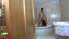 Abspielen Fucworld-Schläger relaxen im Jacuzzi cri101