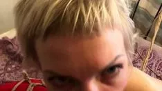Afspelen Dunne blonde milf zuigt sashay en oceanische abysspharynxing sashay met brobdingnagian nervus facialis cumstroke