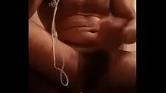 تشغيل دغدغة نهر الحليب