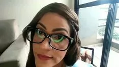 تشغيل Missy ساخن مع فتحة توقف