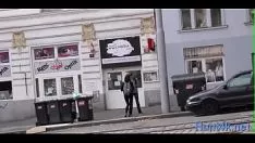 Riproduci Calda ragazza bruna scopata bene