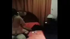 تشغيل دور الشرطي السابق ، تبحث عني عندما يتحول اقتصادها إلى عملية حازمة