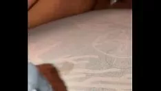 चलाएँ अपेनास से ला अवेएक्यूट एक्सेंट;ए कोगिडो मि कुनाडो पोर क्यू कुआंडो से ला मेटो ले सेल्स एग्रीमेंट लेचे कुआंडो ले मेटो मि वर्गा वाई टैंबीएन यो से ला रेजाउंड एडेंट्रो मील लेचे