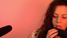 Reproducir micrófonos de succión asmr