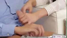 Odtwórz Bi kropka pieprzy bryłę wcześniej kitty-catfucworld-beater