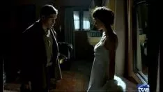 Redare Emma suarez - la genus dama de porto pim (2001)