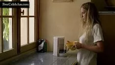 Play Ludivine sagnier in natatorium 2003