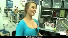 Redare Coed vrea bani în 9