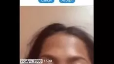 Reproducir Bebé exótico que se desnuda para sus fans