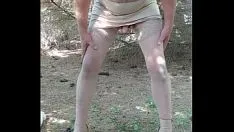 Reproducir ¿te correrías en el bosque conmigo? házmelo saber en los comentarios