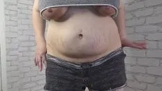 Odtwórz Grubaska, cycata zdradzająca żona milky mari ponownie przynosi do domu ogromne wytrysk w jej owłosionej cipce!