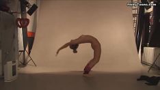 Reproducir Mashka pizdaletova tiene tetas caídas pero cuerpo sexy flexible