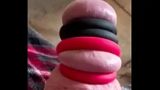 تشغيل إنها تحب رأس الفطر الضيق الذي يدفع الجزء السفلي من كسها fleshlightman1000