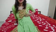 Abspielen Indisches stiefbruder-stiefschwester-video mit zeitlupe in hindi-audio (teil 2), rollenspiel saarabhabhi6 mit dirty talk hd