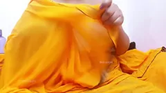 Jouer Beauté tamoule sri lankaise avec des seins DD naturels