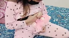 Jouer Le jeu de jouets de la belle-fille exotique Desi mène aux désirs interdits du beau-père