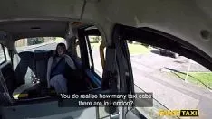 Reproducir Falsear taxi idioma americano astuto pelirrojo follada en un taxi del reino unido