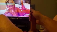 Riproduci Joi Voyeur: intensa esperienza di gomma della porno star