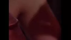 Putar Pemuda pria dengan tato mengetahui kucing seksi berambut cokelat bertanduk dan menidurinya dengan parah.