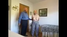 Play Captive stripy suck ins and fucks the warder