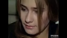تشغيل إبريل الصيف يحب الفتحة ويسقط خلفك ويحب ...